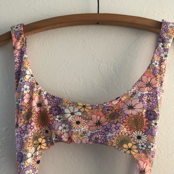 Chloe Rose Floral Sun Chaser One Piece Medium NEW - Picture 7 of 12